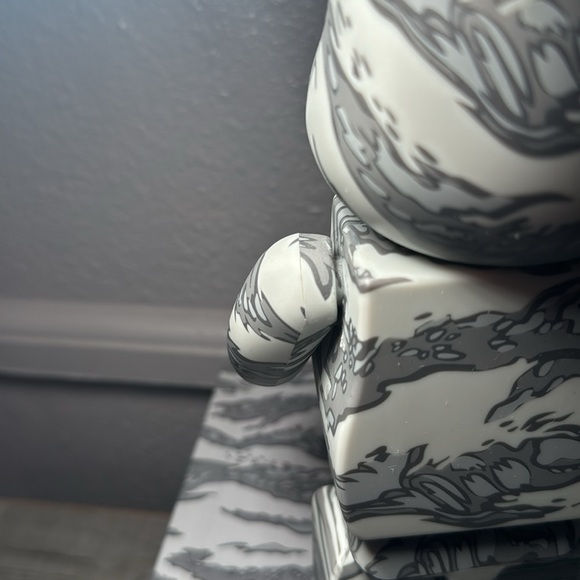 Authentic Bearbrick - Picture 8 of 12